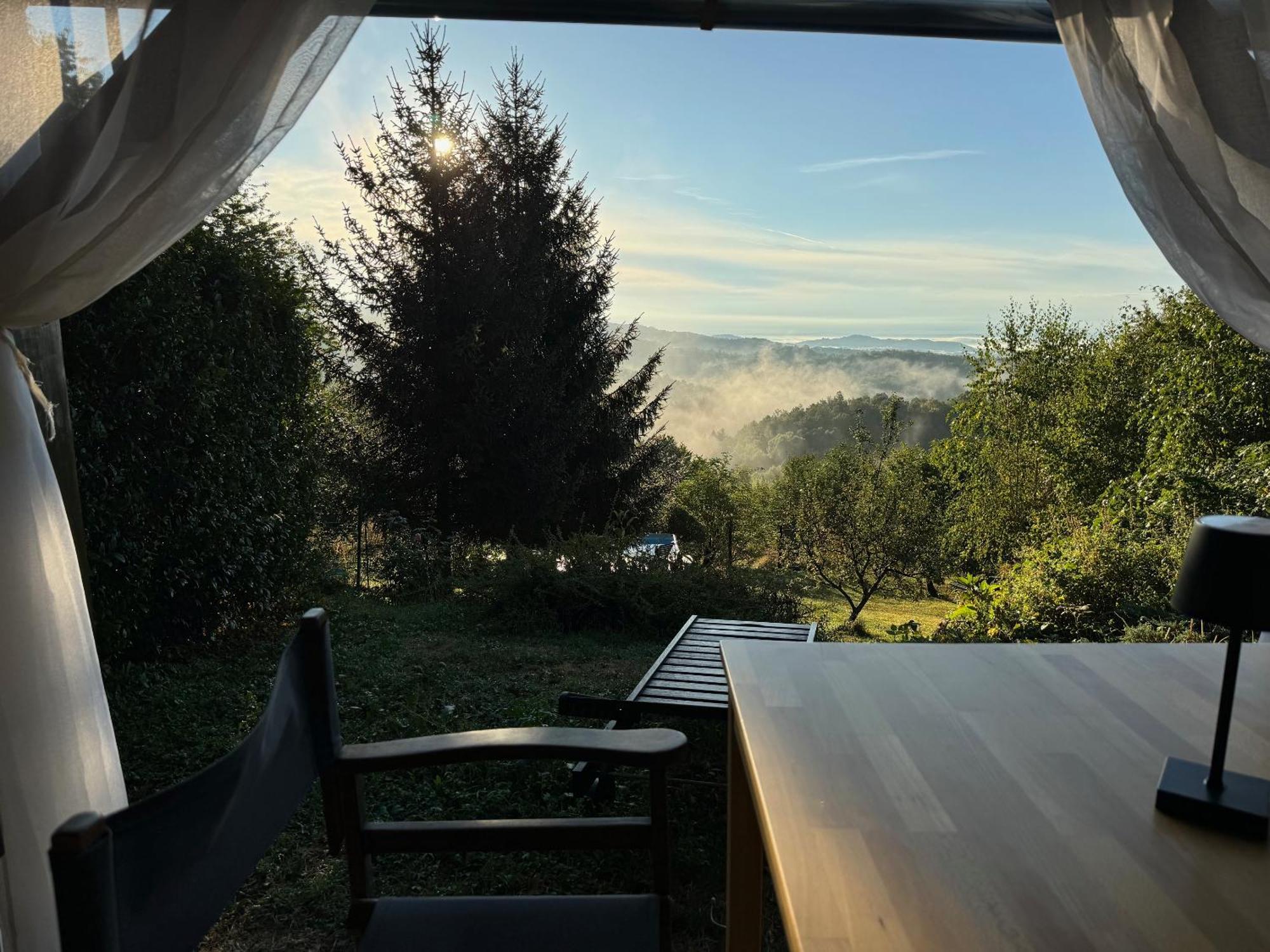 Guest House Lagotto'S Peak Radatovici エクステリア 写真